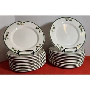 Christopher Radko Traditions Holiday Celebration 22 Christmas Dessert Plates